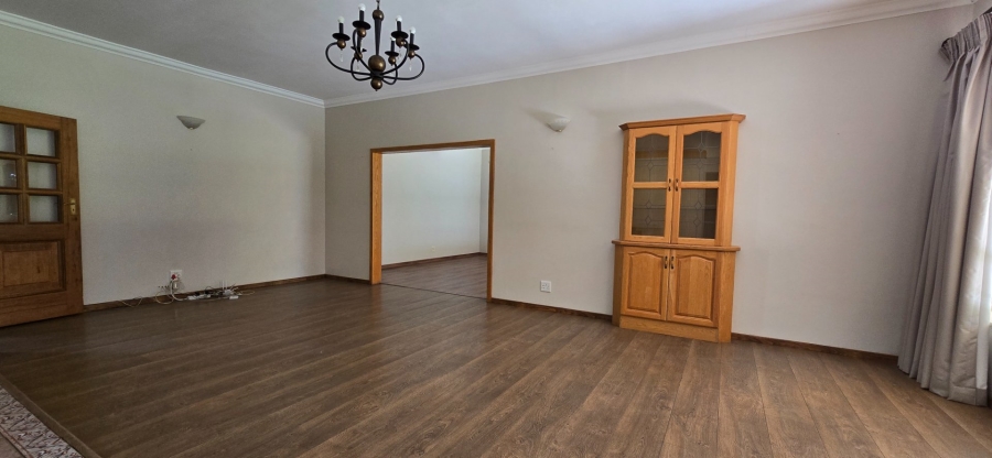 5 Bedroom Property for Sale in Stilfontein Ext 4 North West